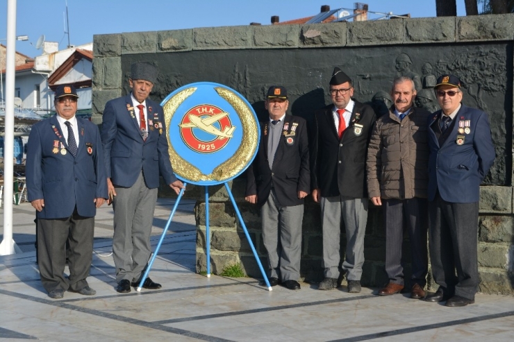 Ayvalık’ta Thk’nın 95. Kuruluş Yıl Dönümünü Töreni