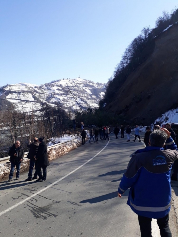 Ayder Yaylası Yolunda Heyelan