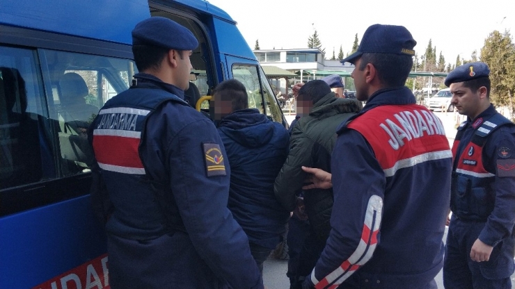 Kablo Hırsızlığına 4 Gözaltı