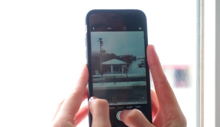 Trabzonspor’un Otobüsünü Saatlerce Bekleyen Numan Futbolcularla Buluştu