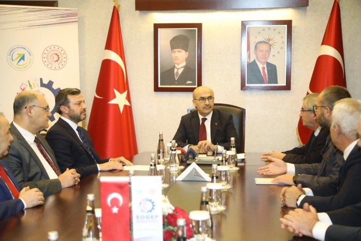 Yüreğir Sosyal Girişimcilik Merkezi İçin İmzalar Atıldı