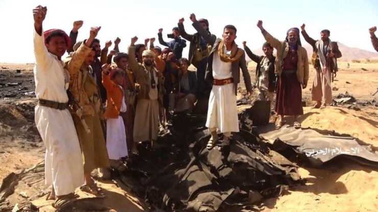 Husiler Koalisyon Uçağının Düşürülme Görüntülerini Yayınladı