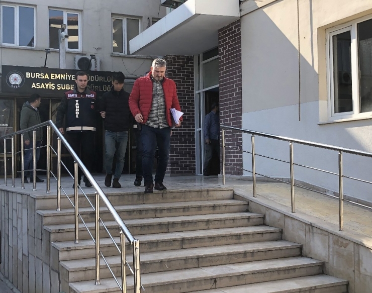 1 Milyon 400 Bin Liralık Ziynet Eşyası Dolandırıcıları Yakalandı