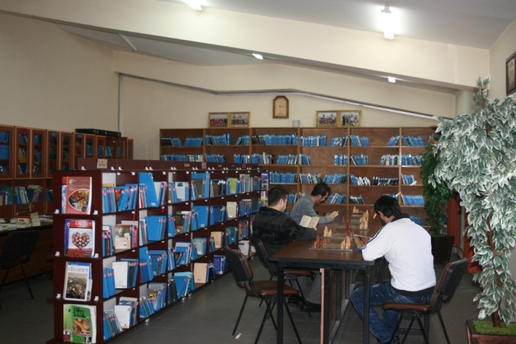 Tutuklu Ve Hükümlüler 2019 Yılında Cezaevi Kütüphanelerindeki 1 Milyon 102 Bin Kitaptan Yararlandı