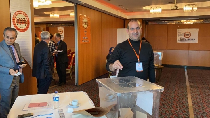 Eğitim Hak Sen Genel Başkanı Gökçek Güven Tazeledi