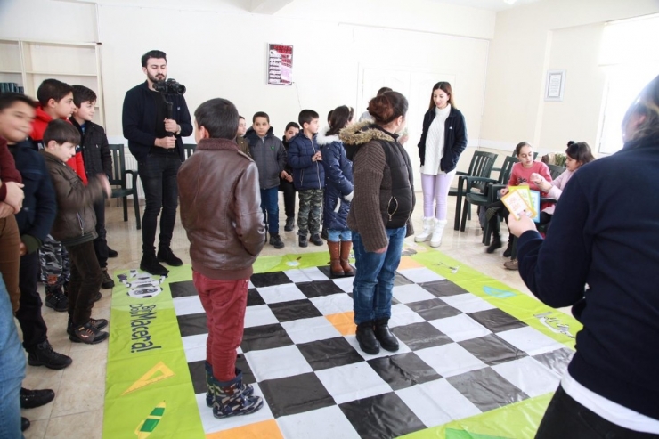 Aselsan Ekibi Ahlatlı Çocuklarla Buluştu