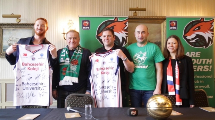 Enver Yücel “Avrupa’da Oynayacak Bir Takım Çıkarabiliriz”