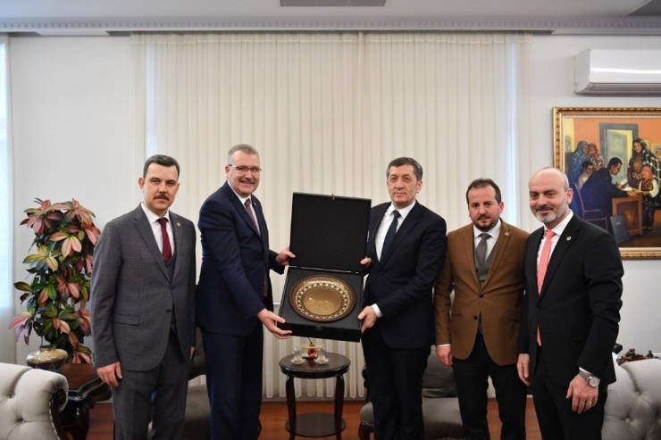 Başkan Özkan’dan Ankara’da Yoğun Mesai