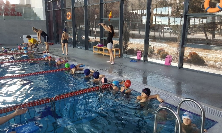 Çankayalıların Yeni Spor Alanı Erdal İnönü