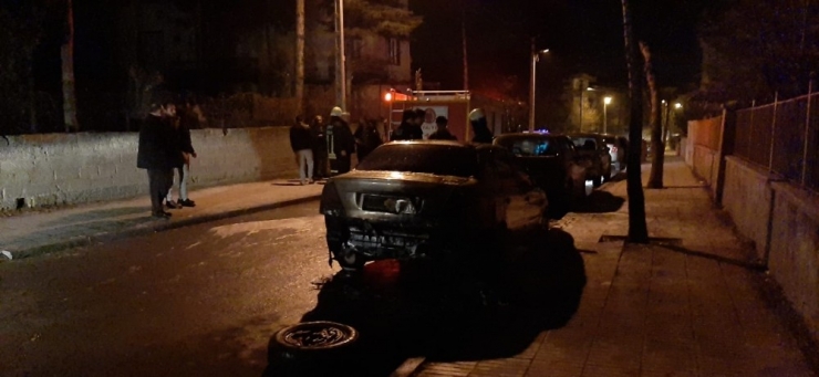 Park Halindeki Otomobil Yandı