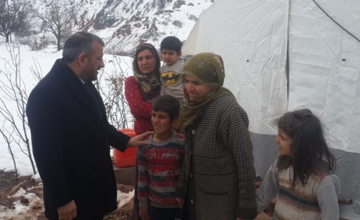 İş Adamları Deprem Bölgesi Gerger’de İncelemelerde Bulundu