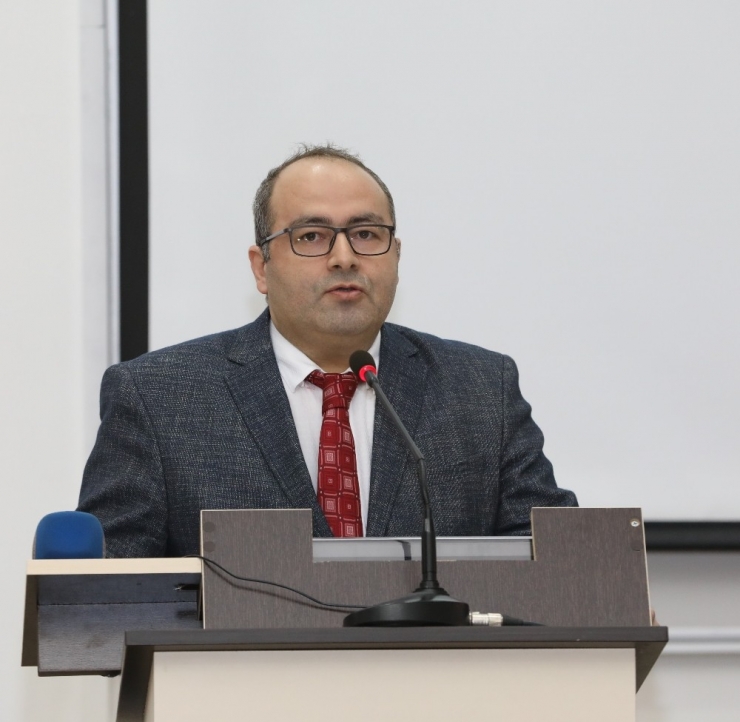 Rektör Çalış, Erü’ye Yapay Zekâ Araştırma Merkezi Açılacağının Müjdesini Verdi