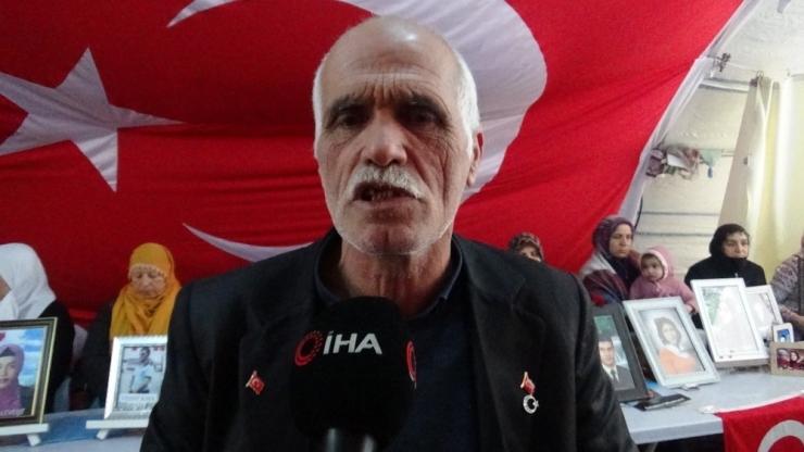 Hdp Önündeki Ailelerin Evlat Nöbeti 168’inci Gününde