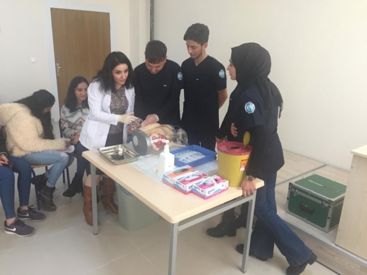 İncesu Myo Öğrencileri İlk Yardım Eğitimi’ni 3 Boyutlu Sanal Ortamda Öğrenecek