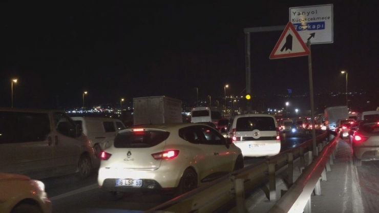 E-5’te Geri Geri Giden Araçlar Bu Kadarına Pes Dedirtti