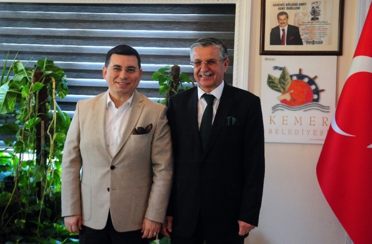 Tütüncü’den Kemer Çıkarması