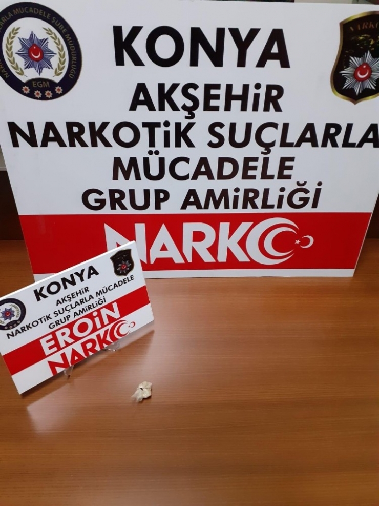 Uyuşturucu Satıcısı Otogarda Yakalandı