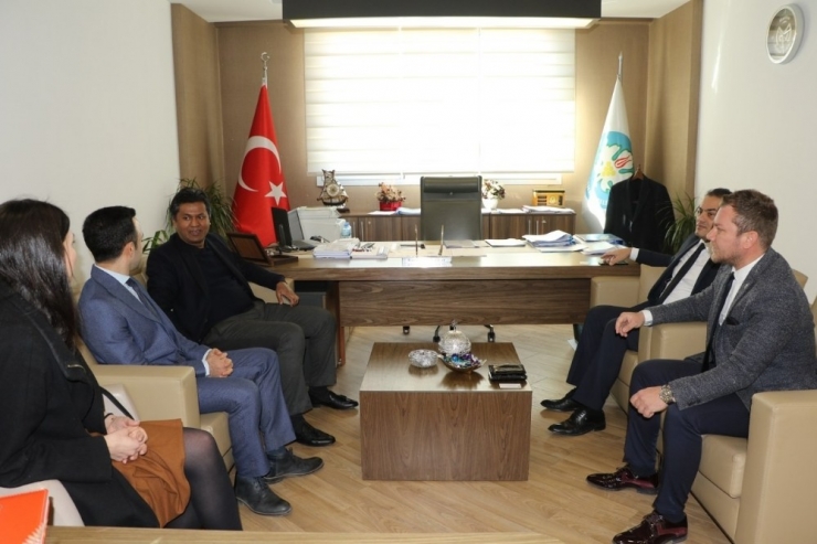 Sri Lanka Büyükelçisi’ne ’Mesir Festivali’ Daveti