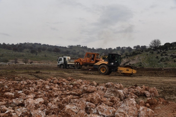 Yunusemre’den Üniversite Kampüsü İçine Yol