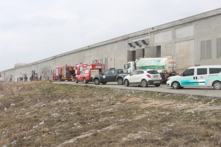Adıyaman’da Korkutan Fabrika Yangını