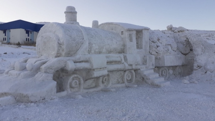 Kardan Heykelini Yaptıkları Doğu Ekspresi’nin Ardahan’a Da Gelmesini İstiyorlar