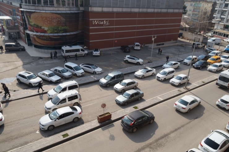 Trafikte Kurallara Uymayanlar Drone Takıldı