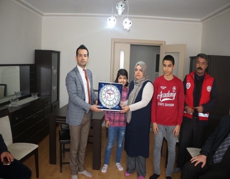 Kaymakamdan Şehit Annesine: "Devletimizin Kapısı Daima Sizlere Açıktır"