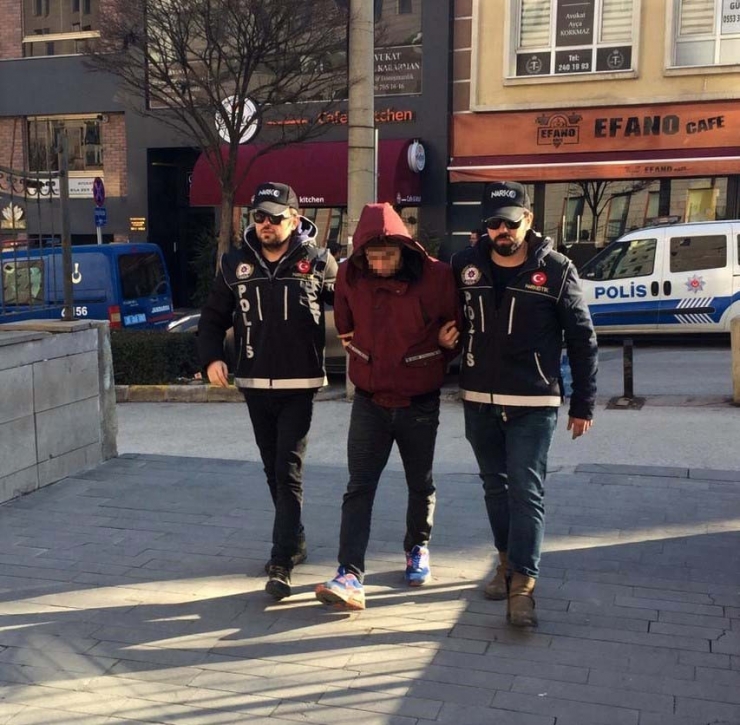 Uyuşturucu Şüphelisi Adliyede