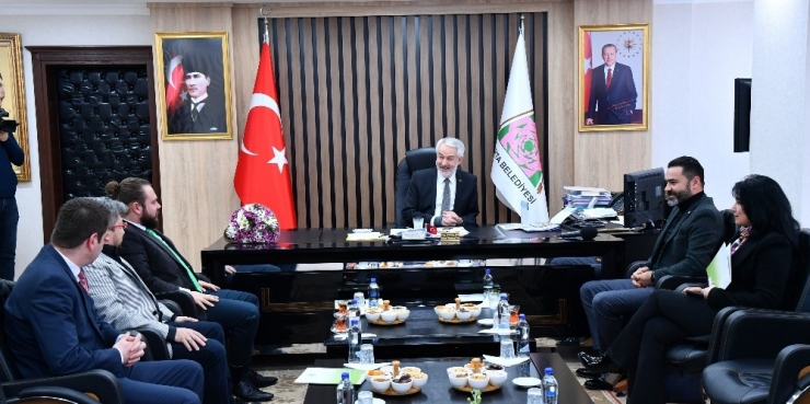 Ispartalı İş İnsanlarından Başkan Başdeğirmen’e Övgü