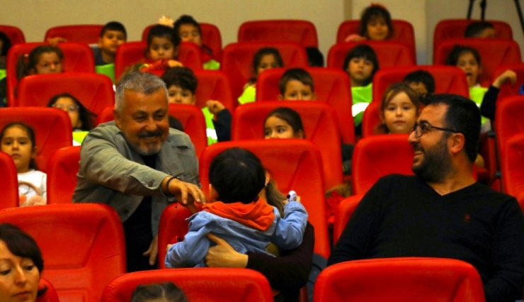 Kreş Çocuklarının Yüzü Güldü