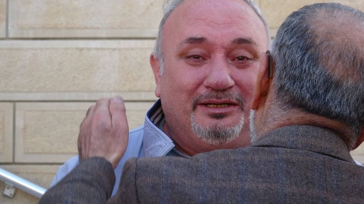 Servis Minibüsünün Altında Kalarak Hayatını Kaybeden Küçük Çocuk Son Yolculuğuna Uğurlandı