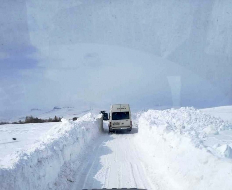 Tipide Mahsur Kalan Öğrenciler Kurtarıldı
