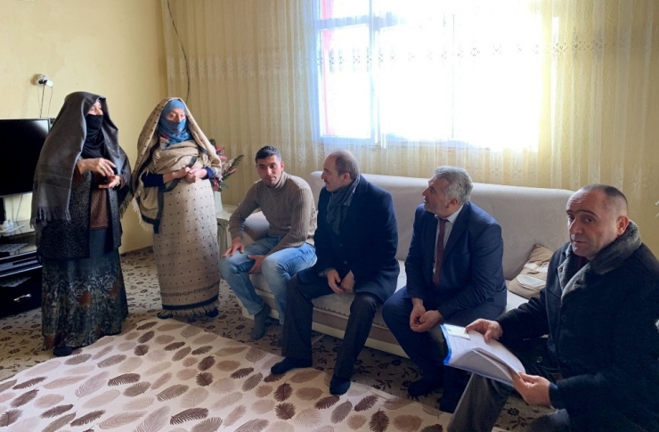 Vali Epcim Köy Ziyaretlerine Devam Ediyor