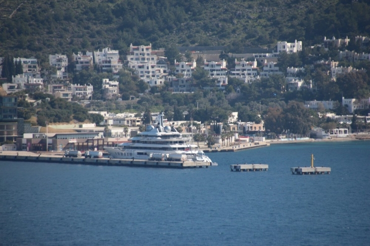 106 Metrelik Motoryat Bodrum’a Geldi