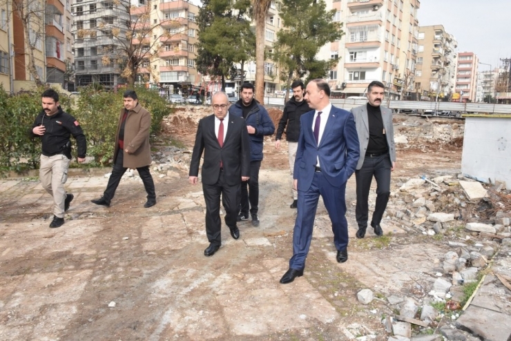 Bahçelievler Gençlik Merkezi Ve Kitap Kafe Projesinin İnşaatına Başlanıldı
