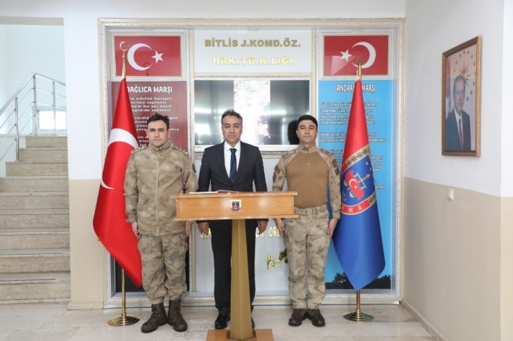 Vali Oktay Çağatay, Jöh Taburunu Ziyaret Etti