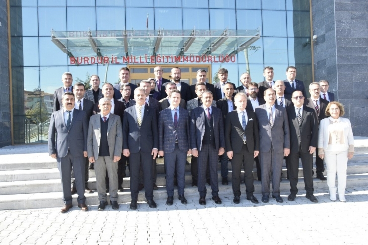 Burdurlu İş Adamlarından Eğitime Destek