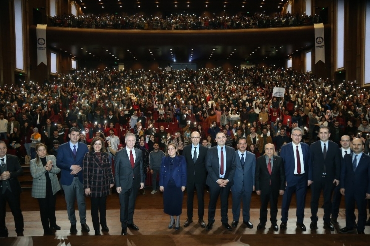 Büyükşehir, Öğrencilere Çevrim İçi Eğitimle Destek Verecek