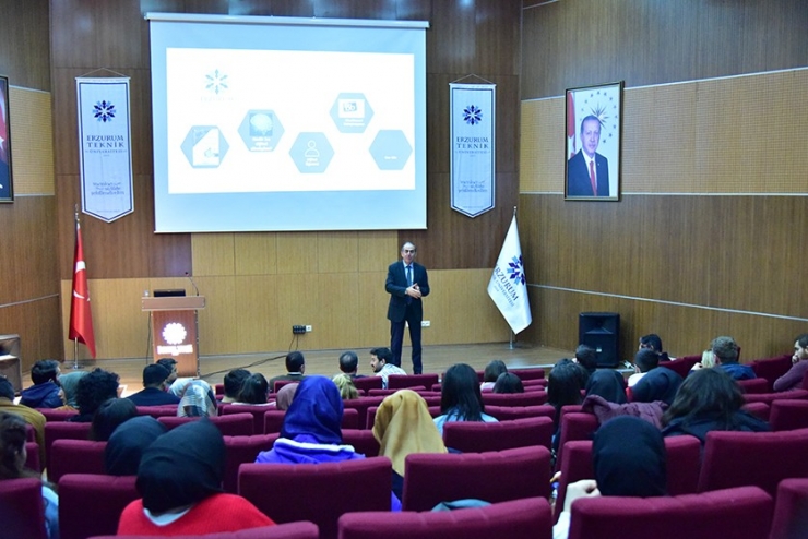 Etü’de ‘Eğitimde Dijital Dönüşüm’ Konferansı