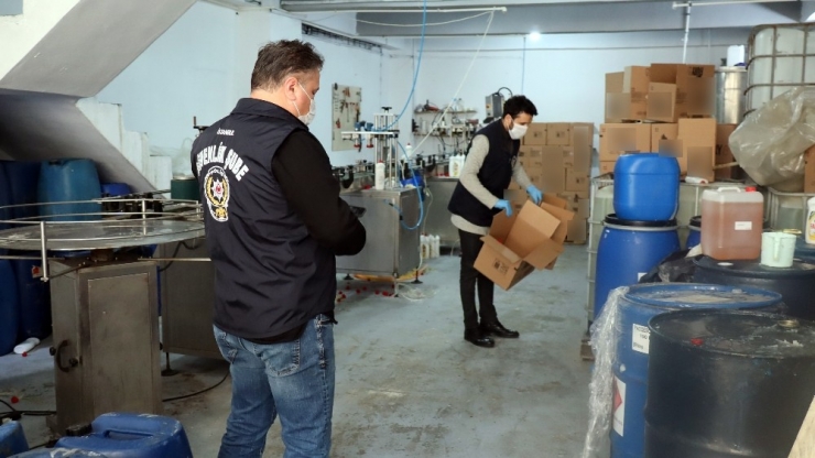 3 Katlı Sahte Deterjan Üretim Tesisinde Şaşırtan Sistem