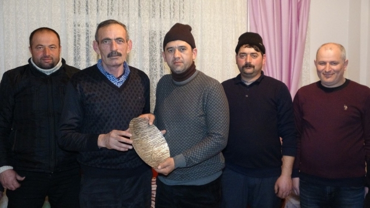 Kardeş Muhtar Oldular