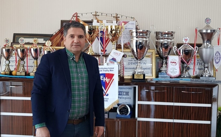 Hokeyin Sultanları Avrupa Şampiyonluğu İçin Litvanya’ya Gitti