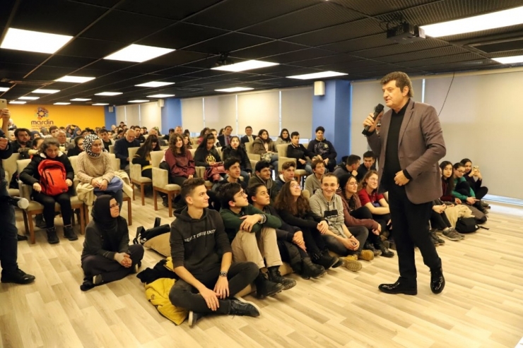 Mardin’de ’Kültürel Diplomasi’ Söyleşisi