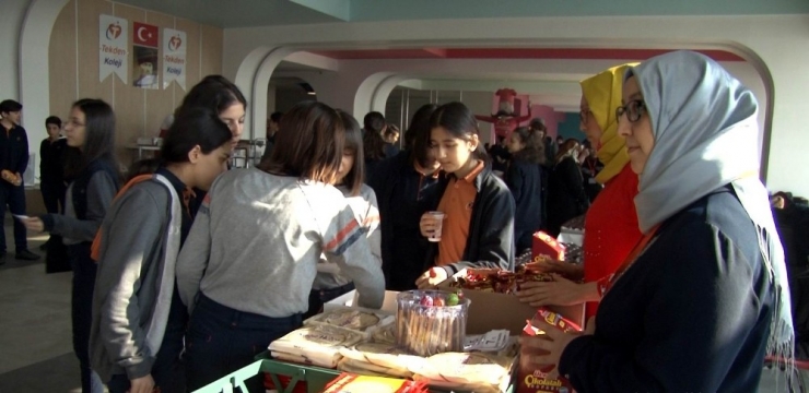 Tekden Öğrencileri Depremzedeler İçin Etkinlik Düzenledi