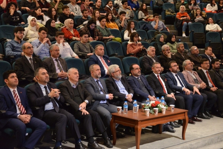 Saü’de, ‘Zirveye Yolculuk’ Adlı Konferans Düzenlendi