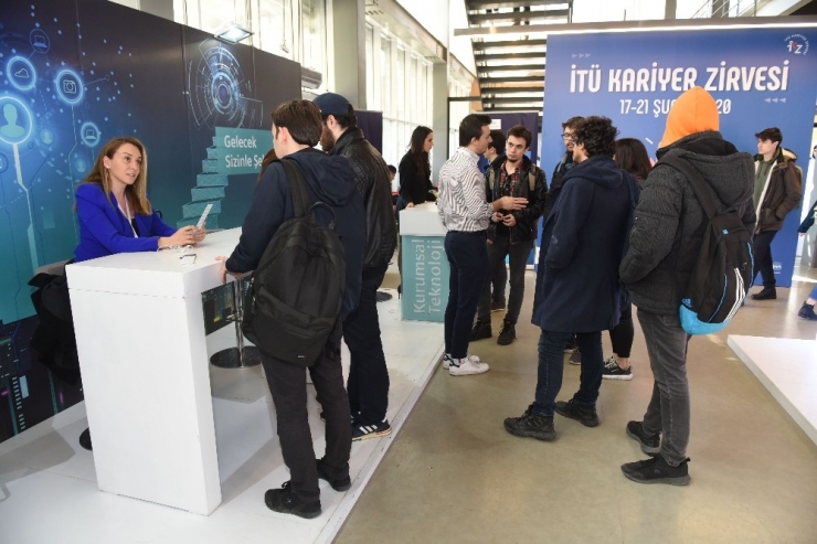 Siemens Türkiye, İtü Kariyer Zirvesi’nde Gençlerle Buluştu