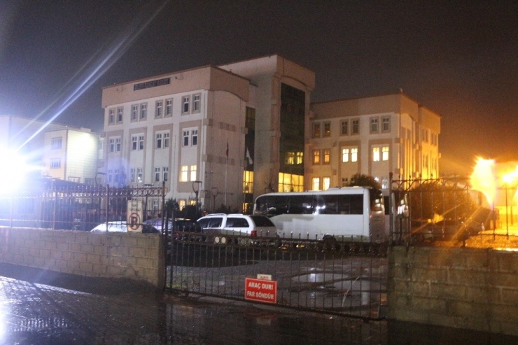 Adliyeye Bombalı Saldırı Girişiminde Gözaltına Alınan Zanlılar Mahkemeye Sevk Edildi