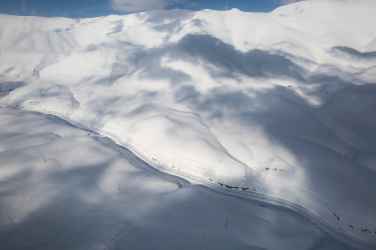 Çığ Bölgesi Havadan Görüntülendi