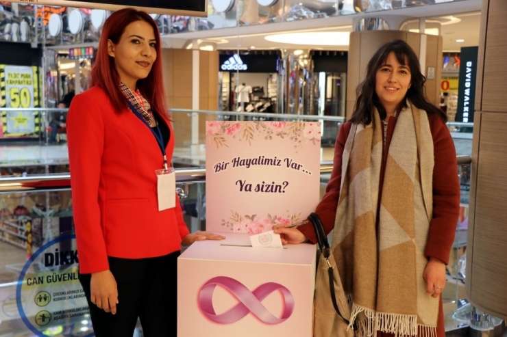 Kadınlar Hayallerini “Hayal Kutularına” Yazdı