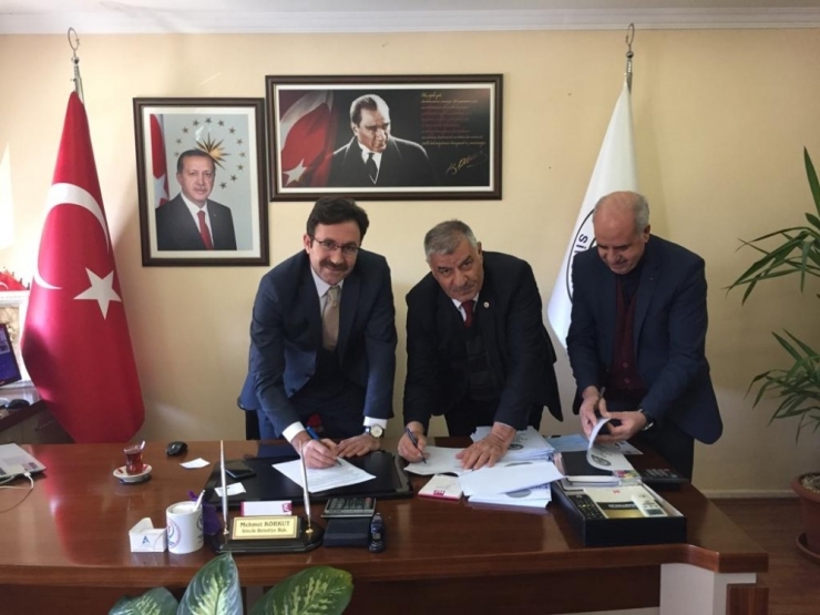 Sincik Belediyesi Toplu İş Sözleşmesini İmzaladı